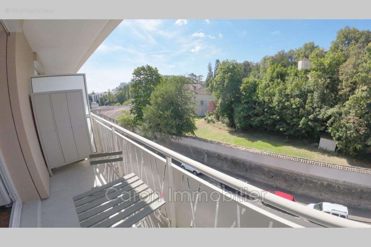 Appartement à OULLINS