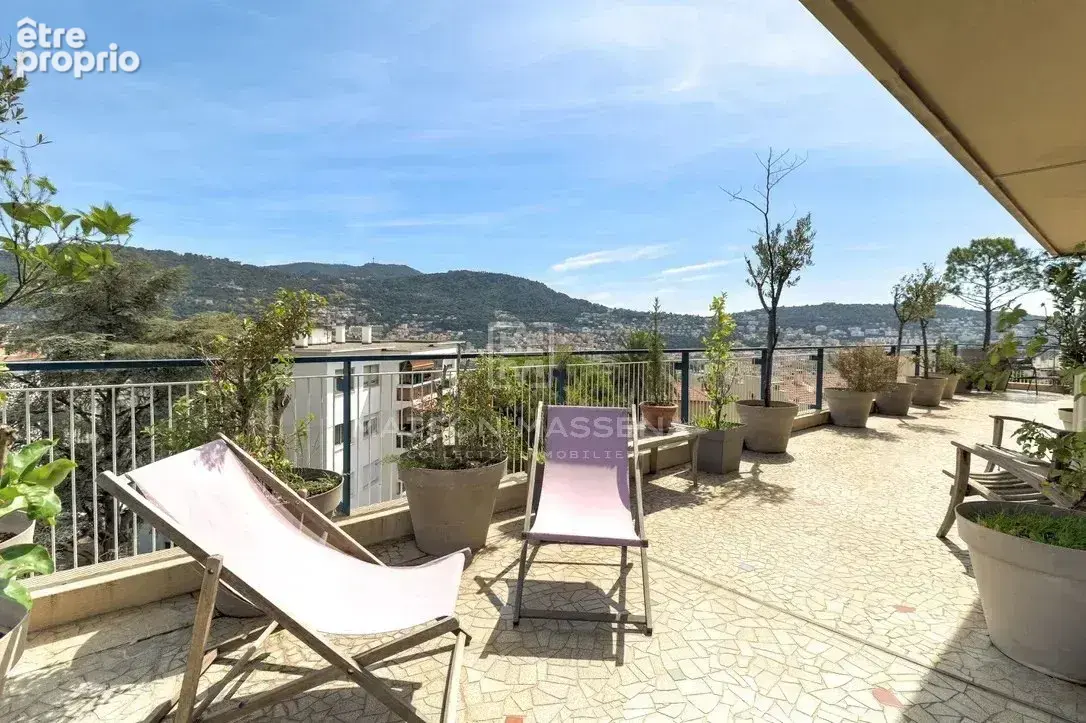 Cimiez - Dernier Étage - Appartement-Villa - Très  Grande Terrasse - photo 3