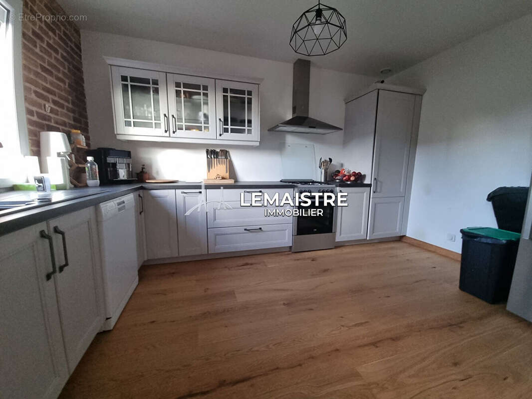 Maison à SAINT-LAURENT-DE-BREVEDENT