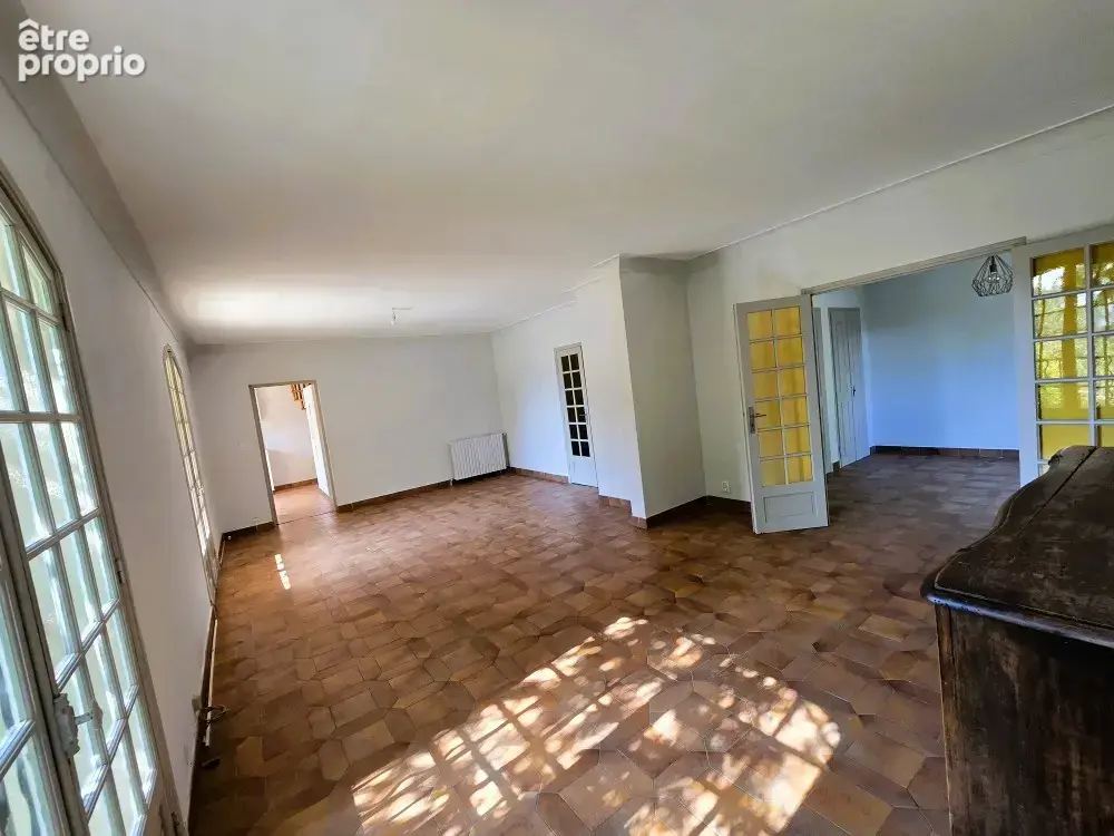 Camplanier !!! Spacieuse villa T7 - Terrain 806m2 - Calme absolu. - photo 5