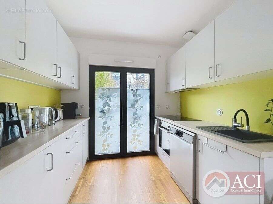 59202703e.jpg - Maison à GROSLAY