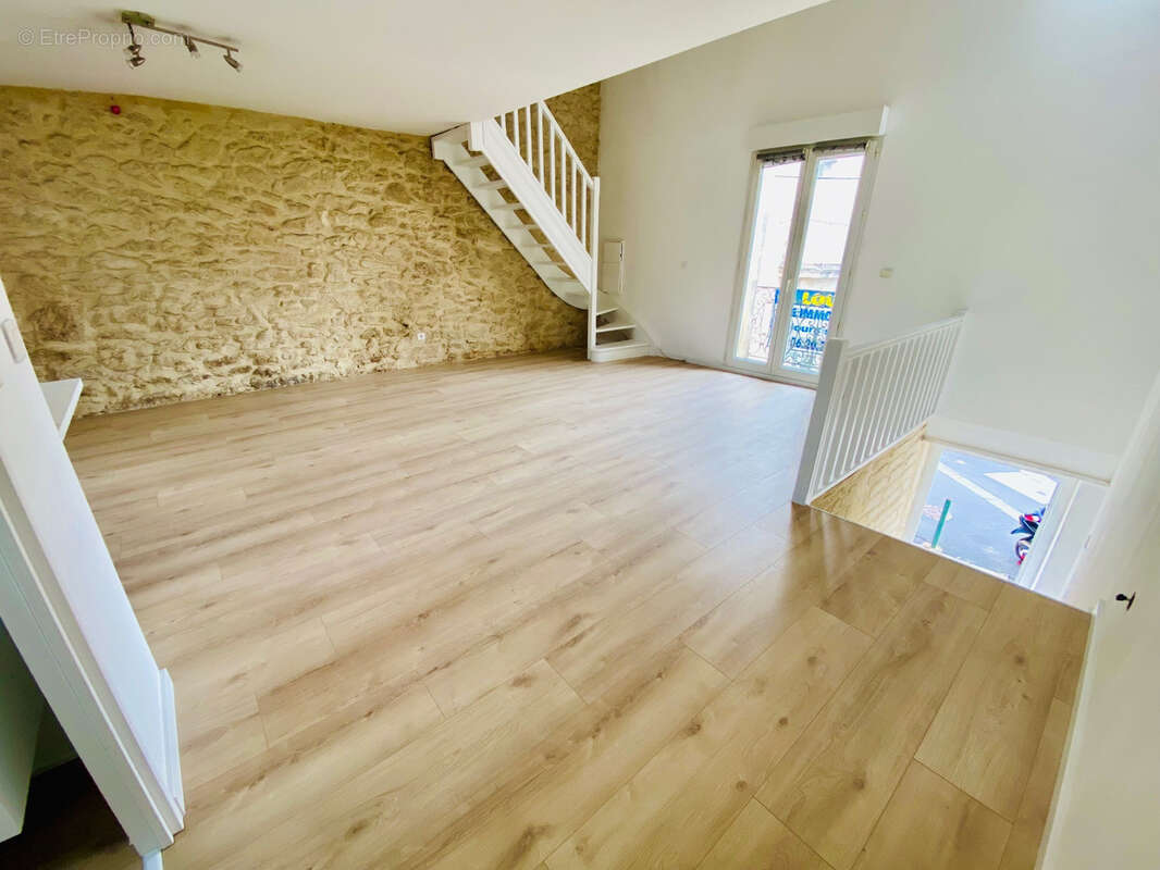 Appartement à SAINT-JEAN-DE-VEDAS