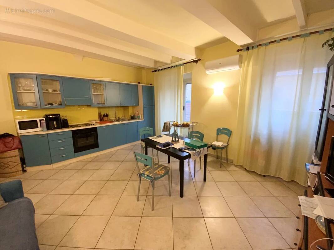 Appartement à MENTON