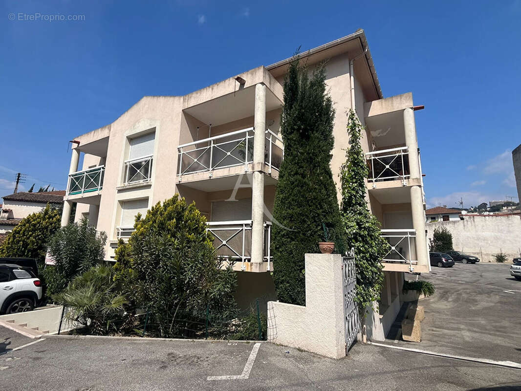 Appartement à LE CANNET