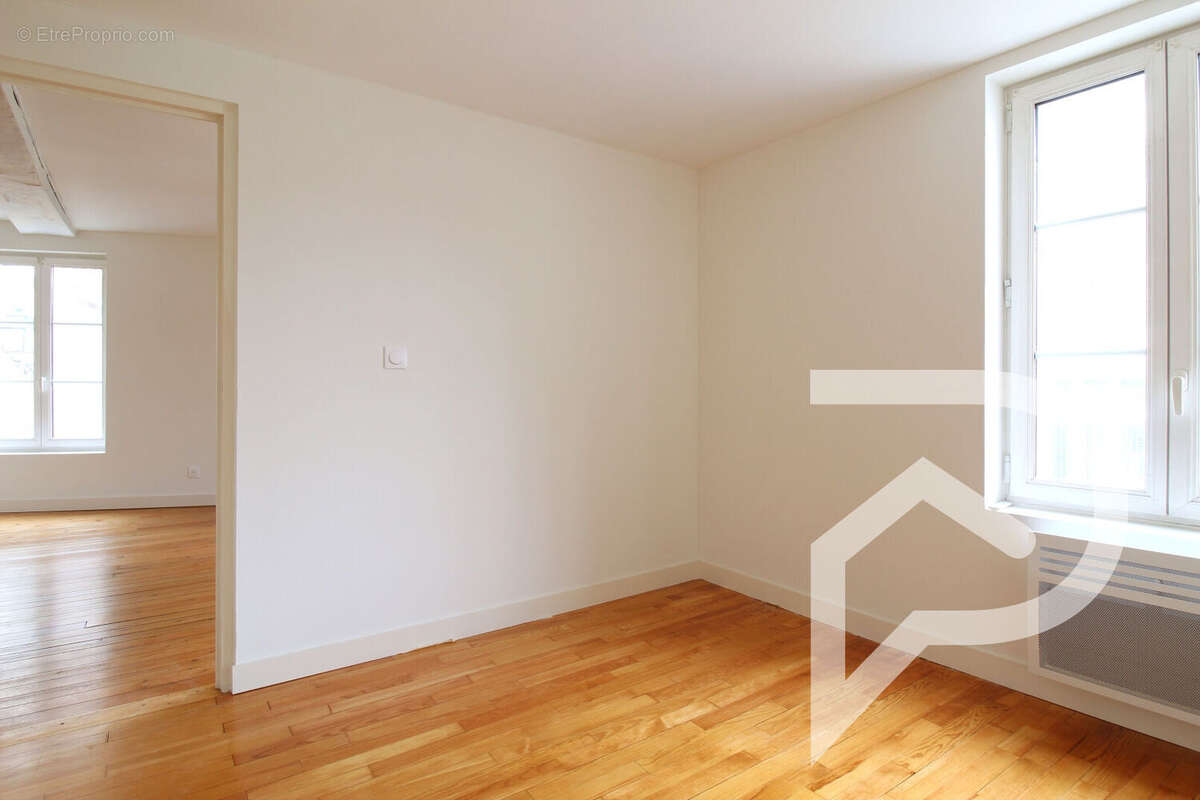 Appartement à PONT-SAINTE-MAXENCE