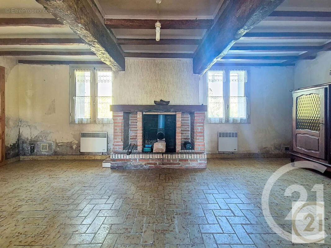 Maison à MONTESQUIEU-LAURAGAIS