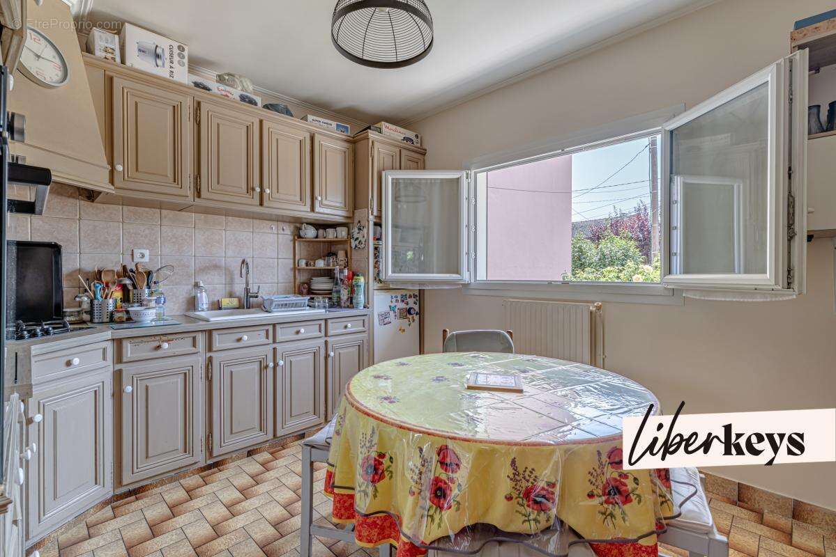 Maison à ORMESSON-SUR-MARNE