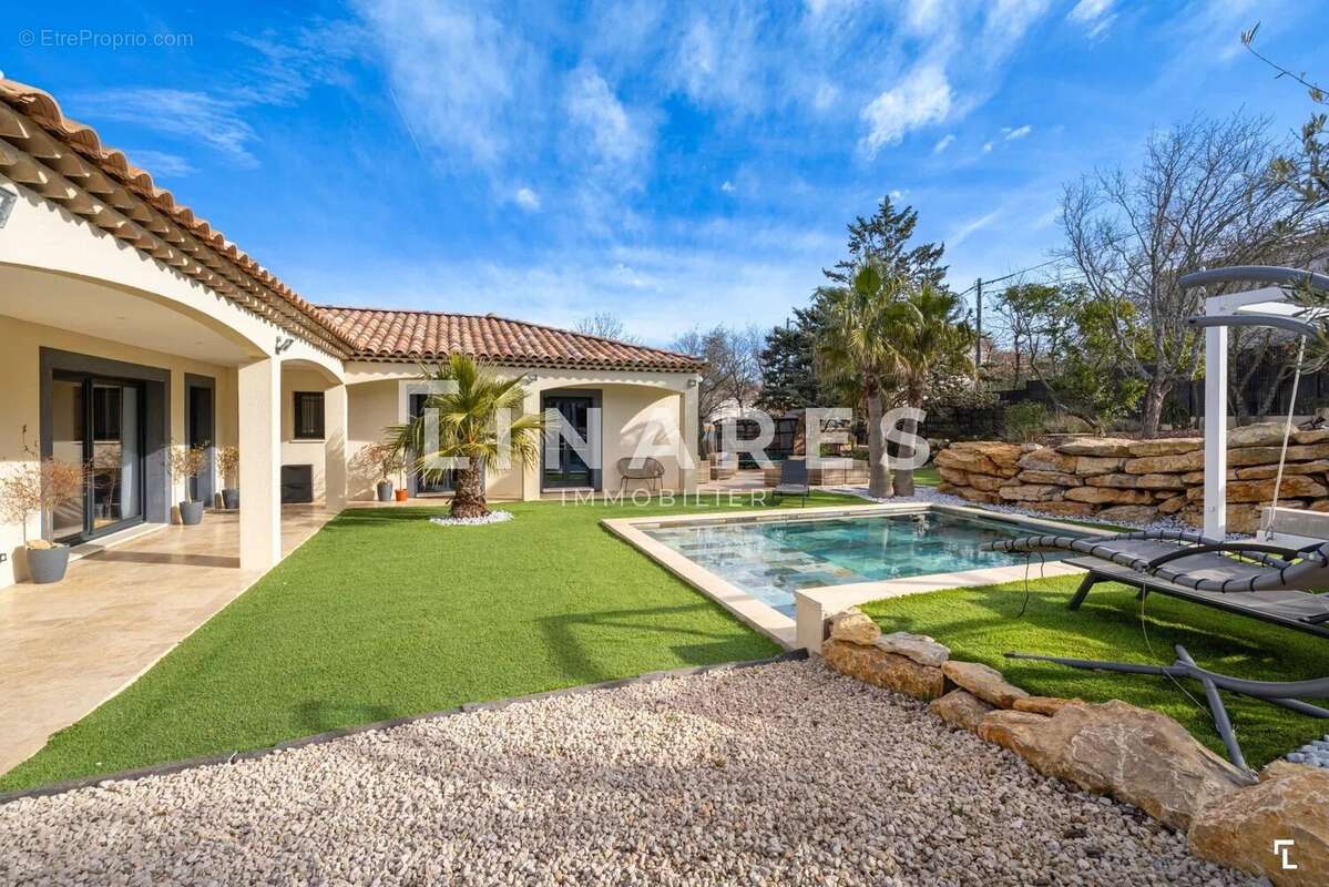 Maison à PLAN-D'AUPS-SAINTE-BAUME