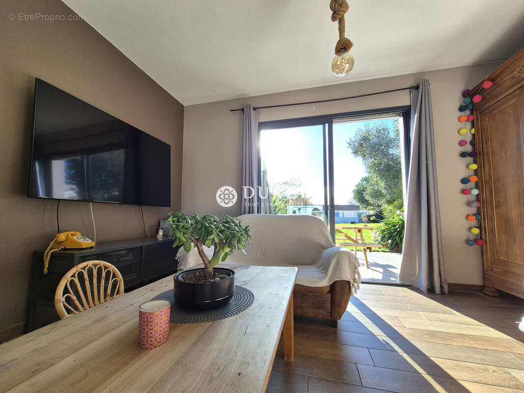 Maison à COMMEQUIERS