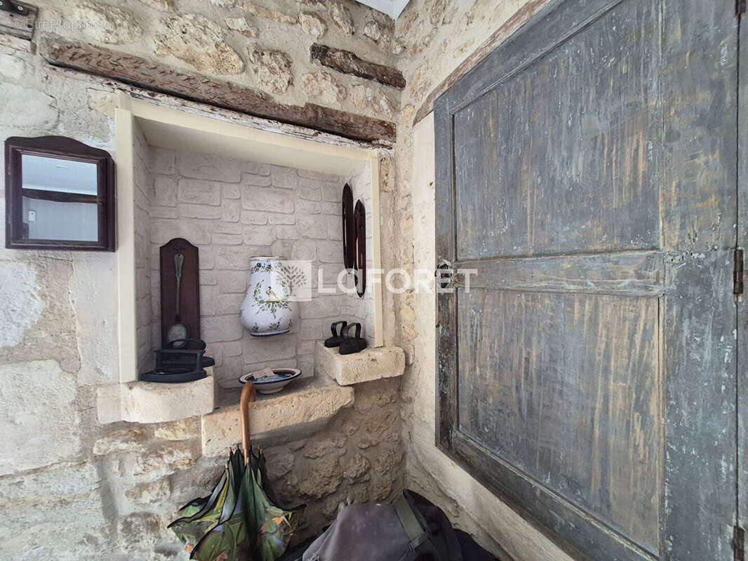 Maison de caractère, 3 chambres, piscine et dépendances - photo 3