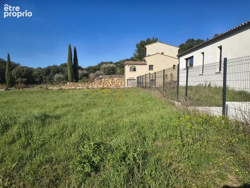 Terrain à bâtir de 700 m² à CASTILLON-DU-GARD (30) - photo 3