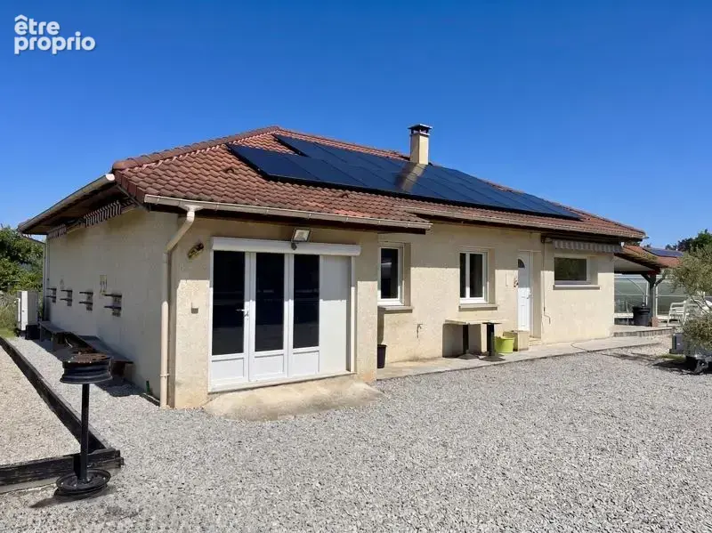 Maison de 6 pièces principales - photo 2