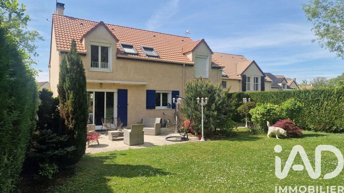 Photo 2 - Maison à LESIGNY