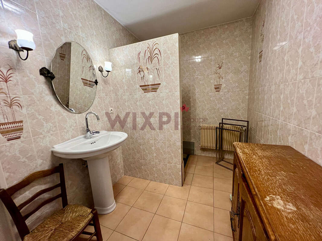 Batisse ancienne a renover - photo 5
