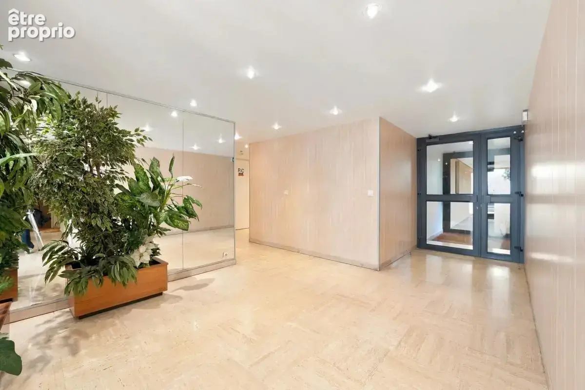 Appartement de 5 pièces de 112 m² à Saint-Maurice - photo 12