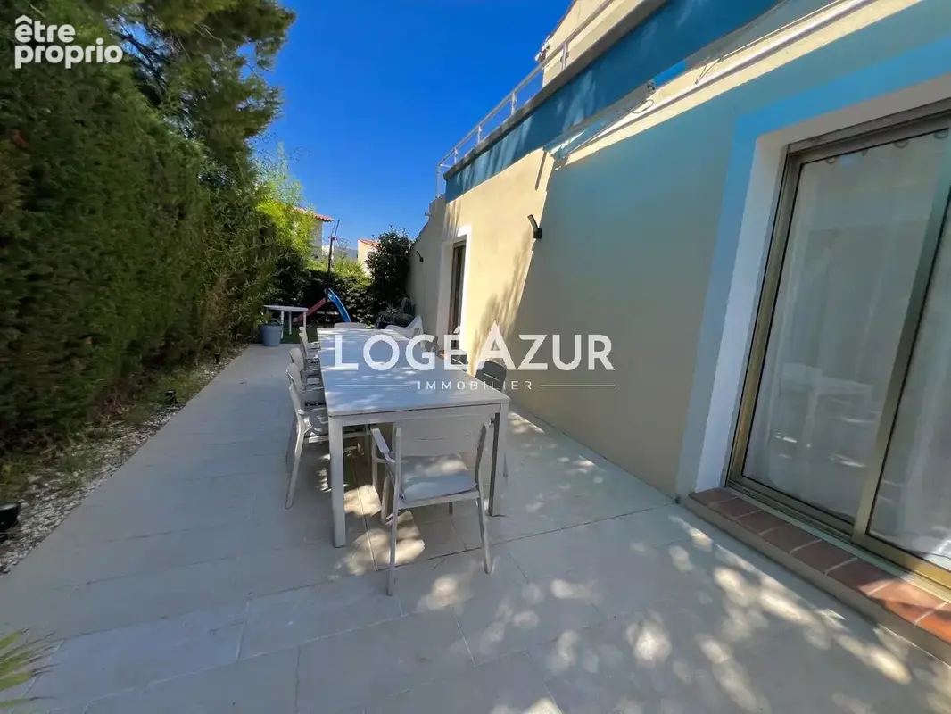 Vente villa 5 chambres antibes - piscine - salle de jeux - parking - photo 5