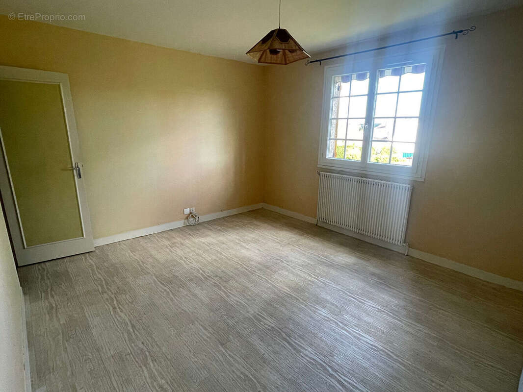 Maison à SAUVIGNY-LES-BOIS