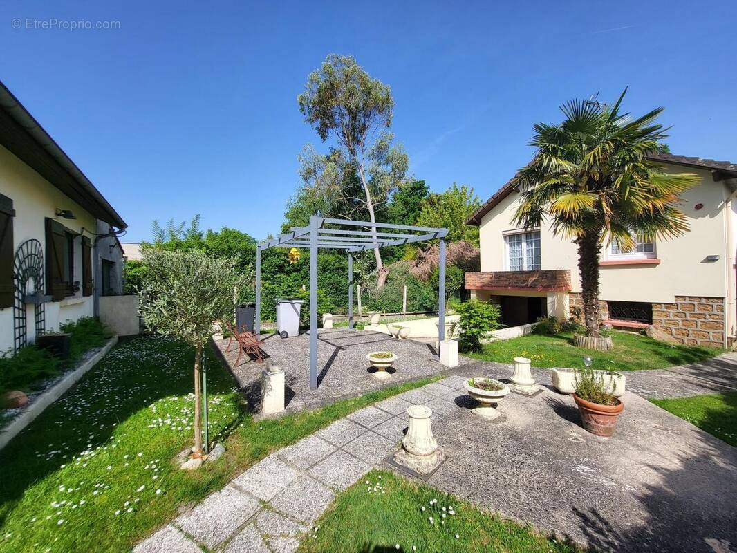 Photo 1 - Maison à BREUILLET