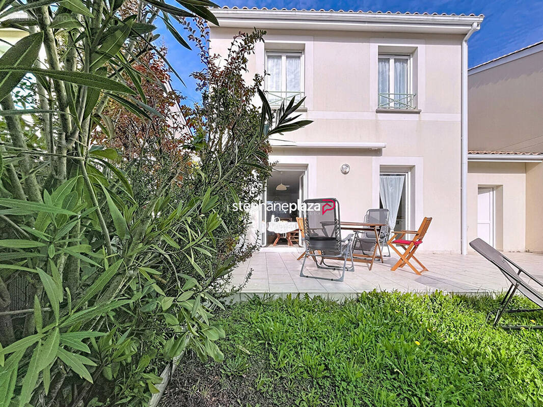 Maison à SAINT-GEORGES-DE-DIDONNE