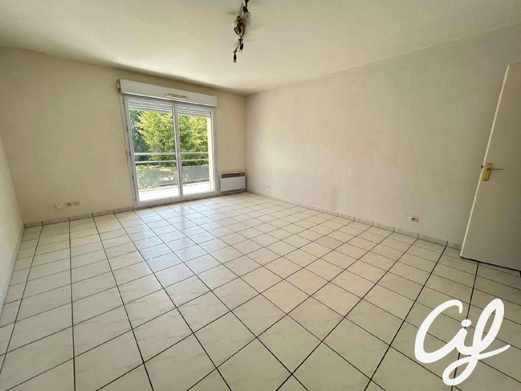 Appartement T3 LA CHAPELLE SUR ERDRE - 64.5 m2  203 000 Euros - photo 2