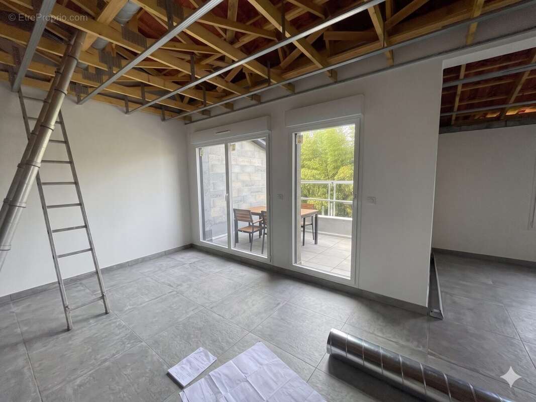 Appartement à LE TAILLAN-MEDOC
