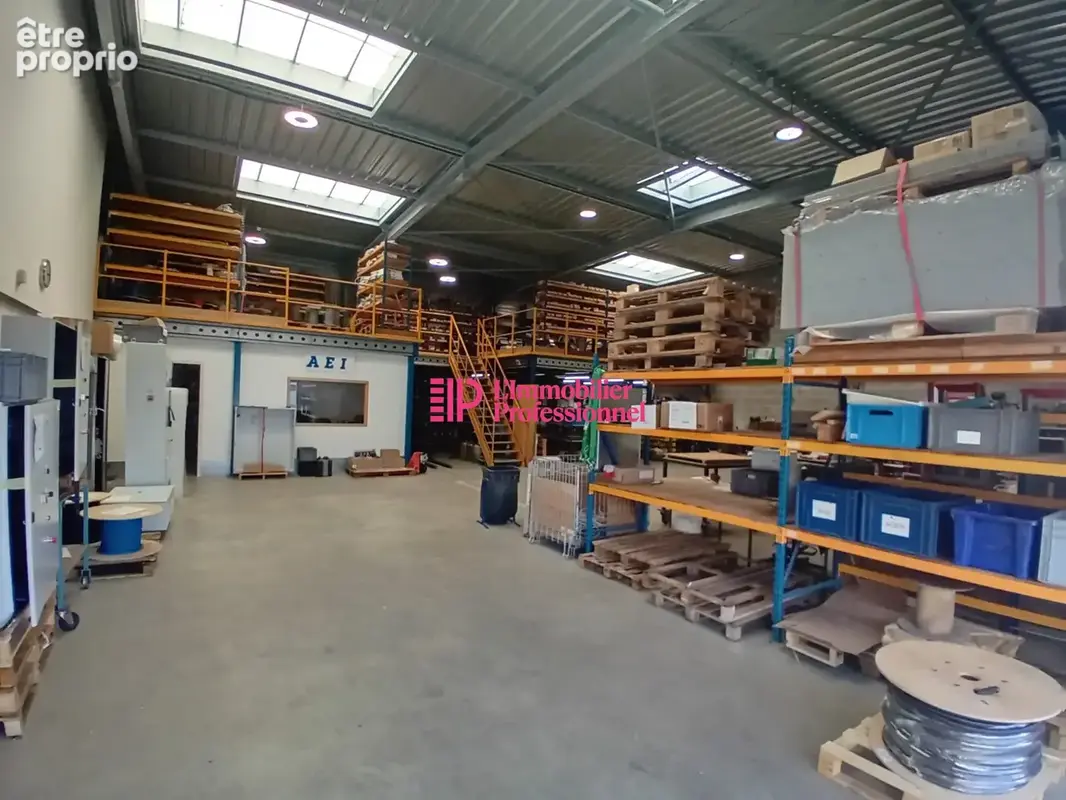 Commerce 620 m² à vendre à Quimper (29000) - photo 2
