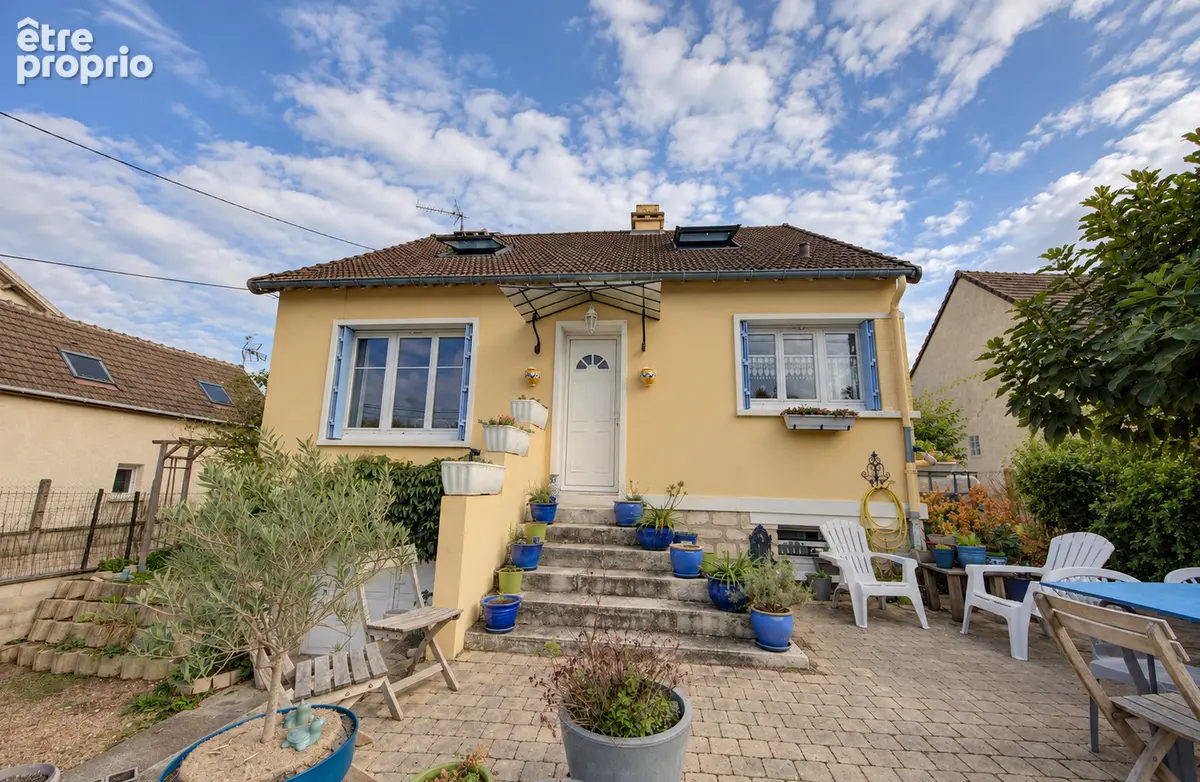 Photo Maison à Mantes-La-Ville au prix de 273 000€