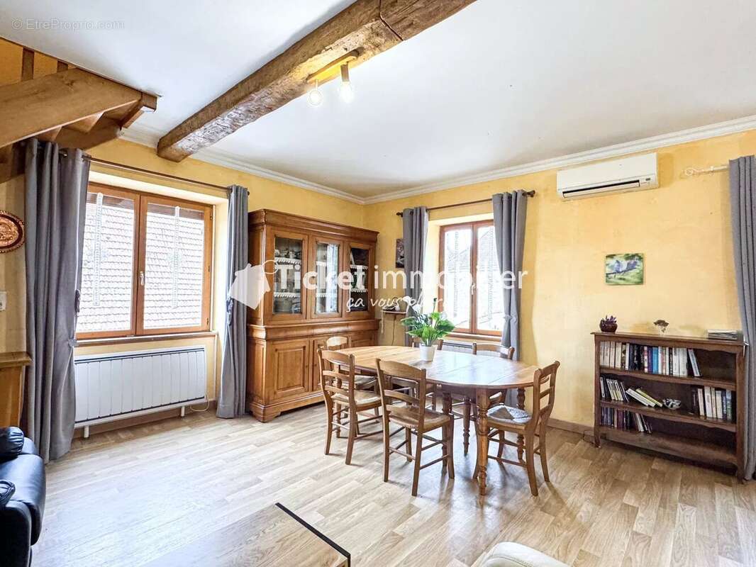 Maison à CANIAC-DU-CAUSSE