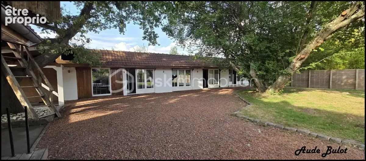 Maison familiale 216 m² – 4 chambres – 100 m² de dépendances – potentiel locatif - photo 13