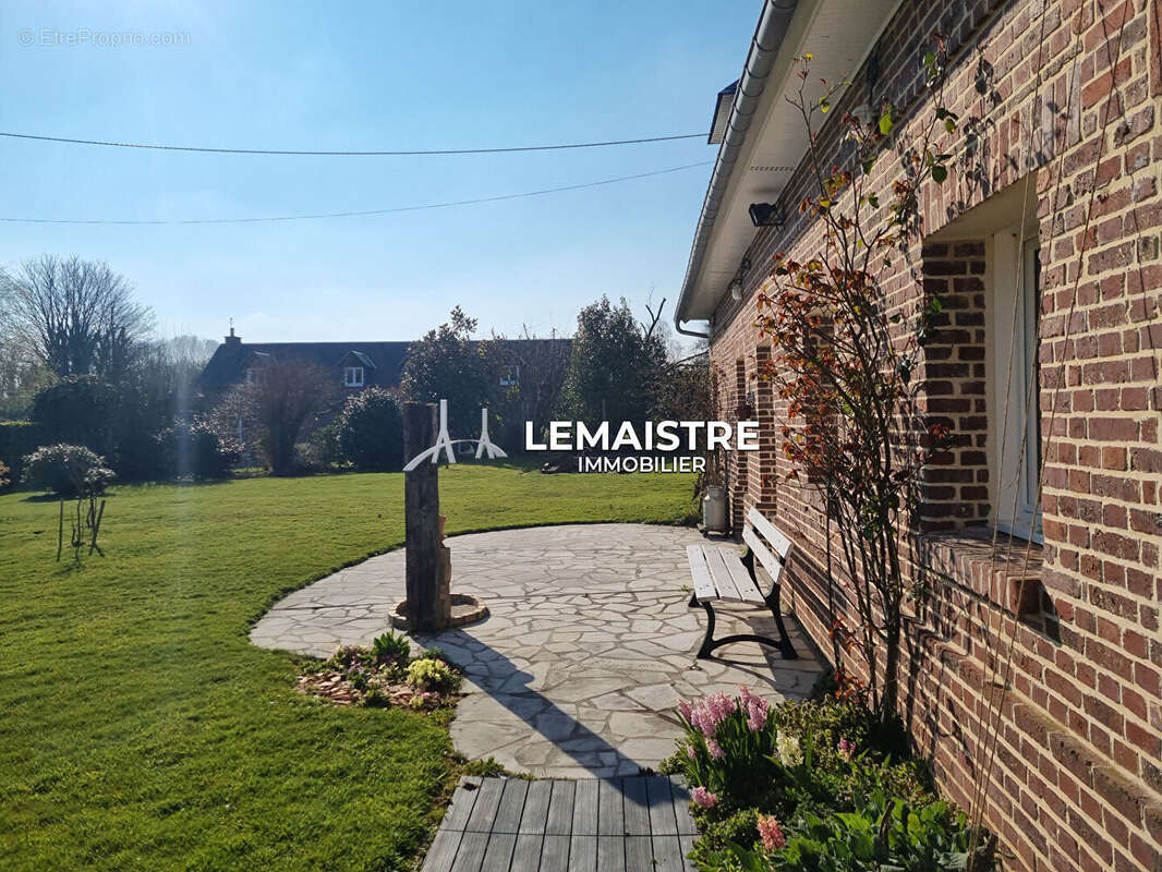 Maison à SAINT-ROMAIN-DE-COLBOSC