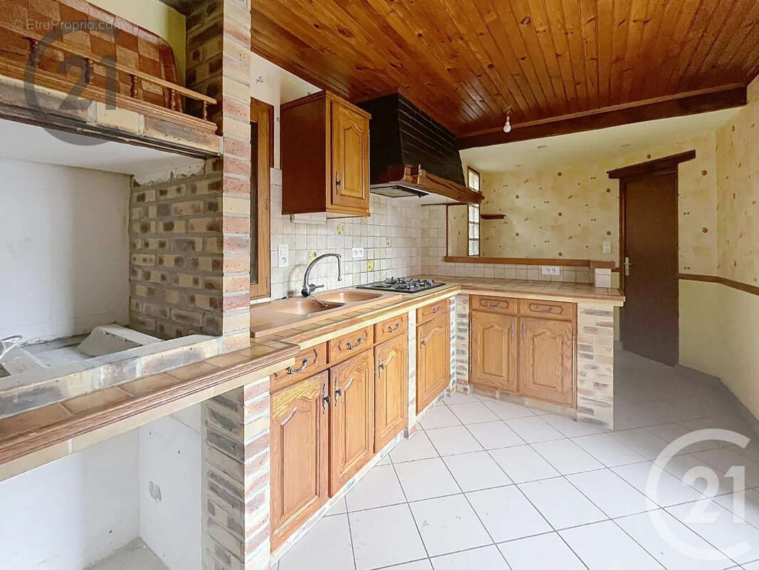 Maison 124 m² à Bassou  - photo 7