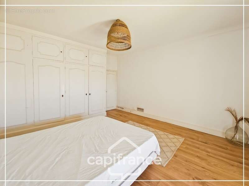 Maison à CASTELCULIER