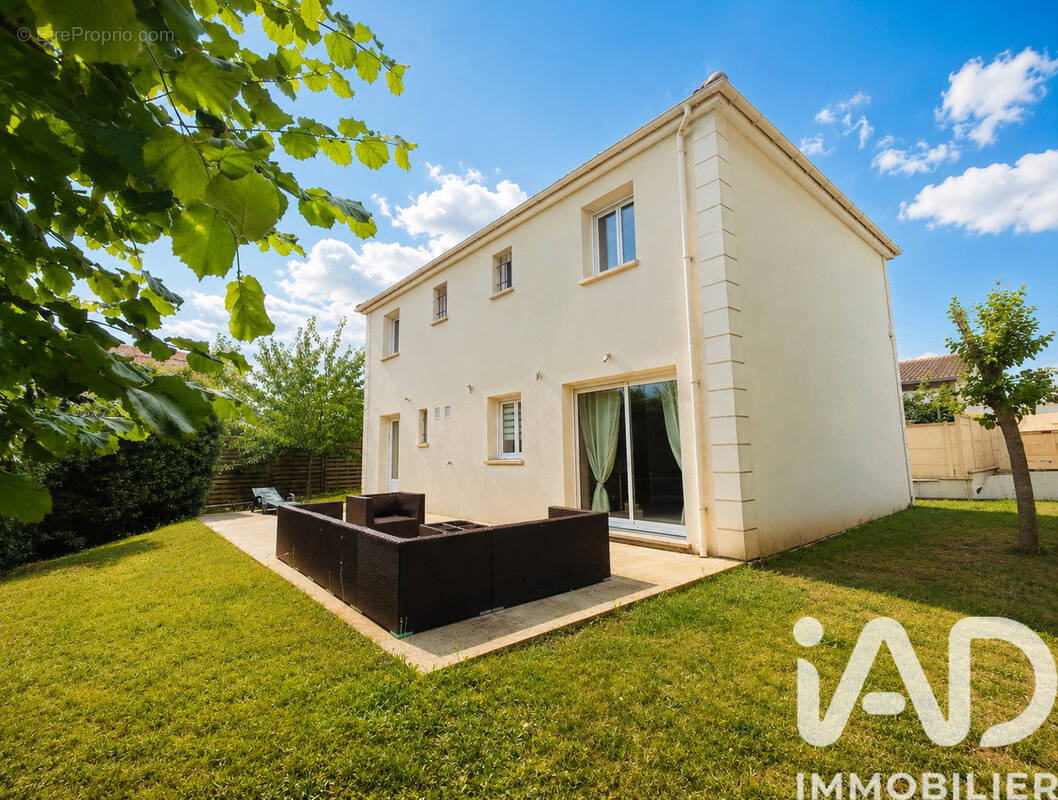 Photo 1 - Maison à MORANGIS