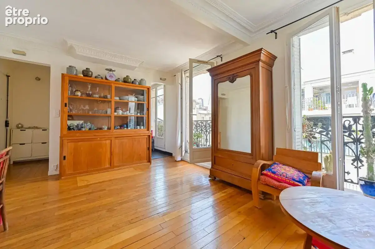 Appartement à PARIS-18E