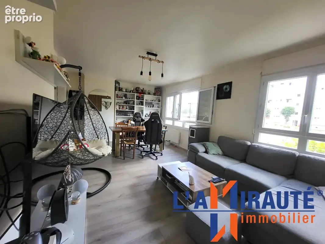 Appartement à SARTROUVILLE