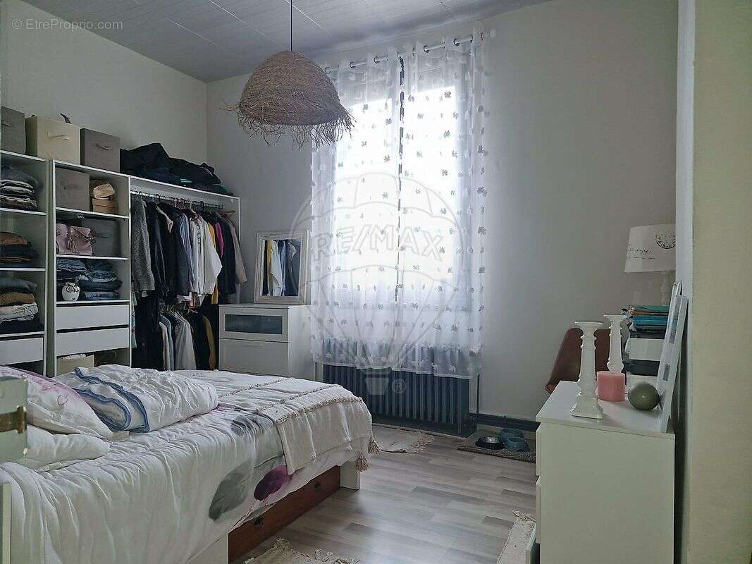 Maison à VARENNES-VAUZELLES