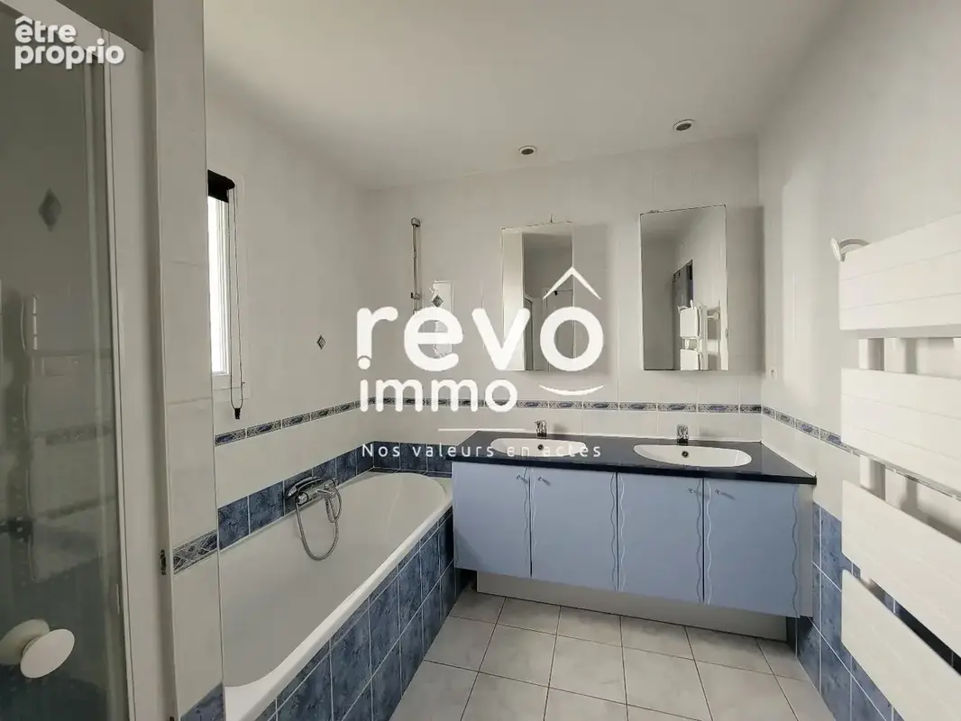Maison 120 m² à Saint-Pierre-Montlimart  - photo 6