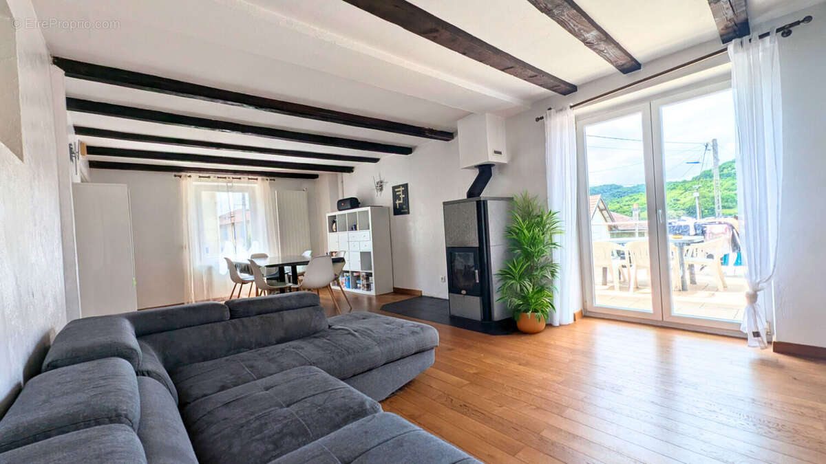 Maison à VILLECEY-SUR-MAD