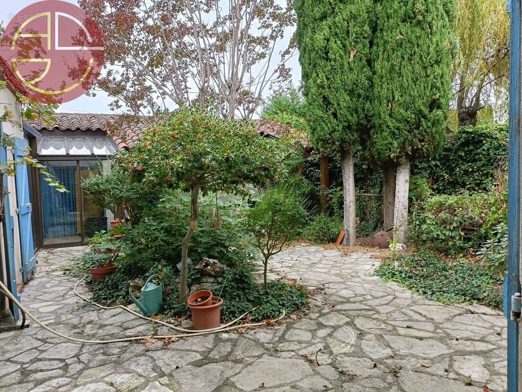 Maison 206 m² à Toulouse  - photo 2