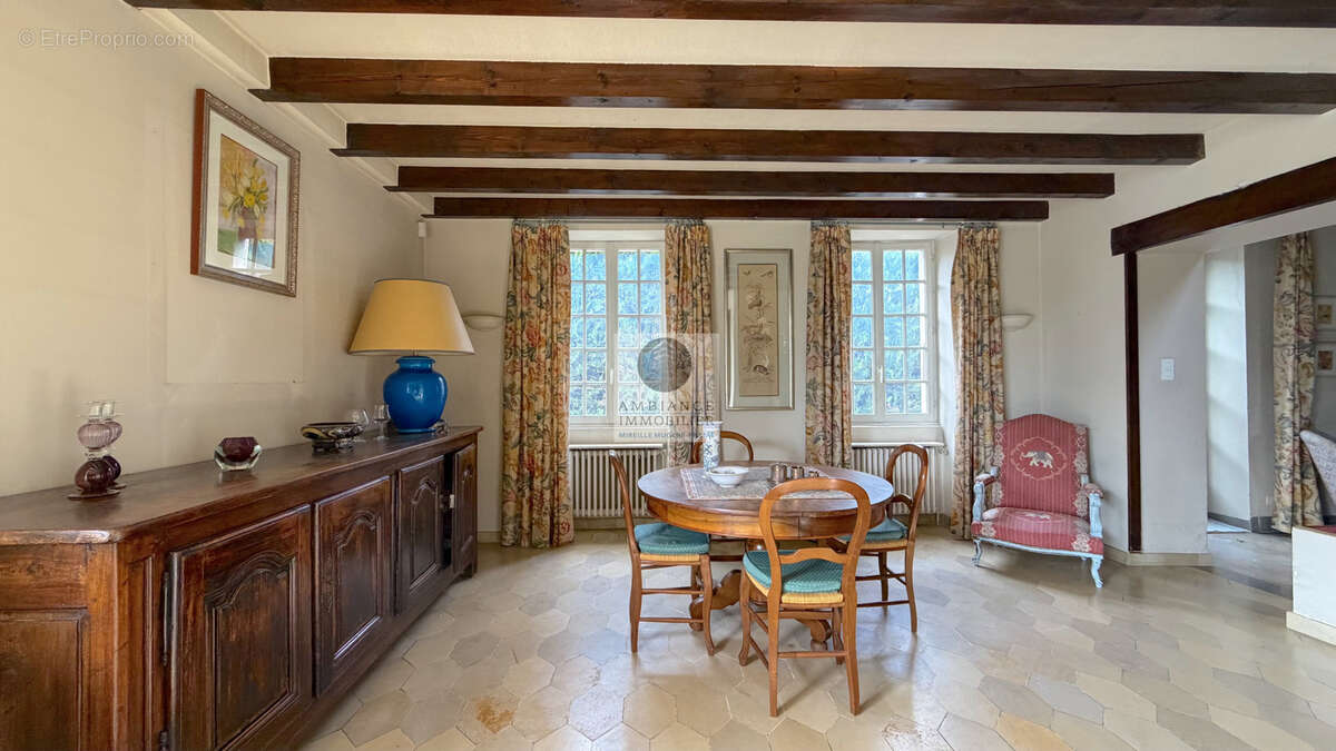 Maison à LA ROCHE-DE-GLUN