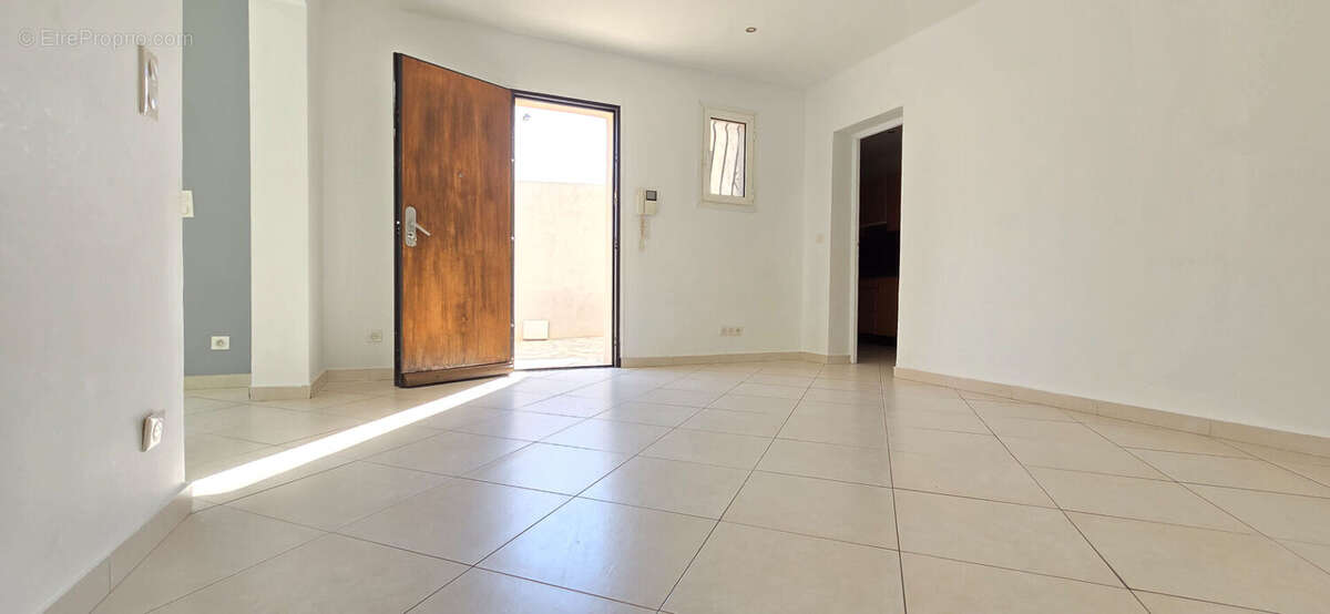 Appartement à VILLENEUVE-LOUBET