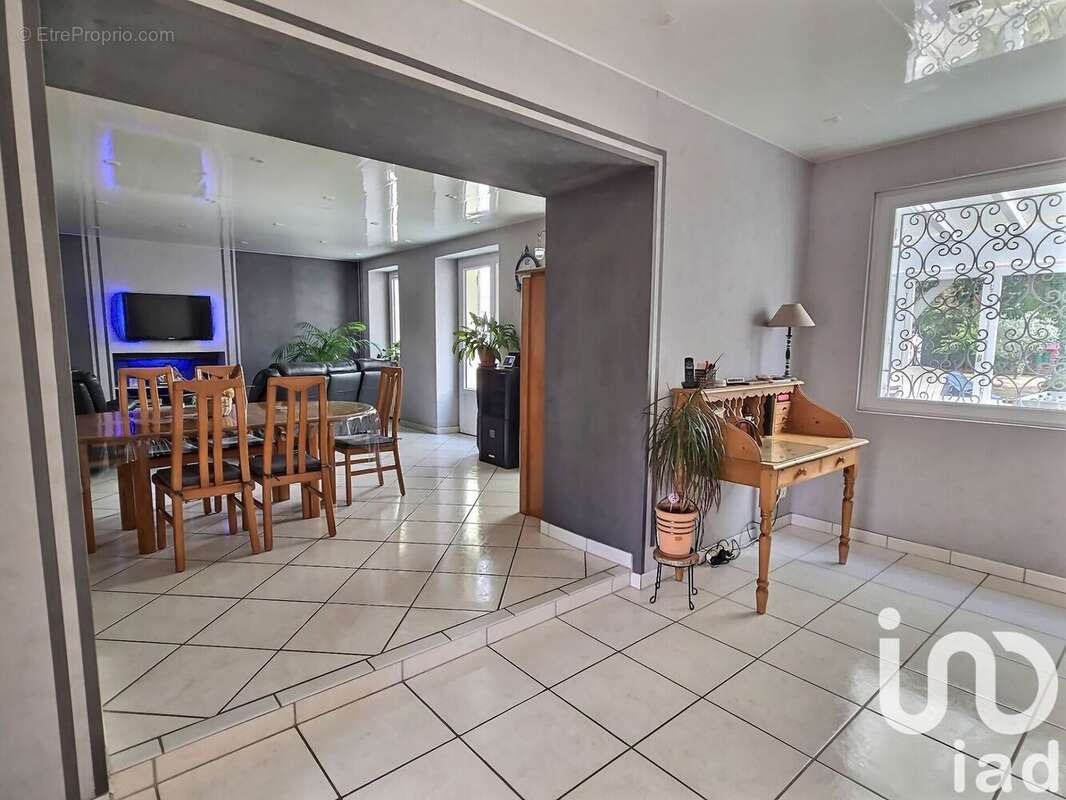 Photo 5 - Maison à SALLES