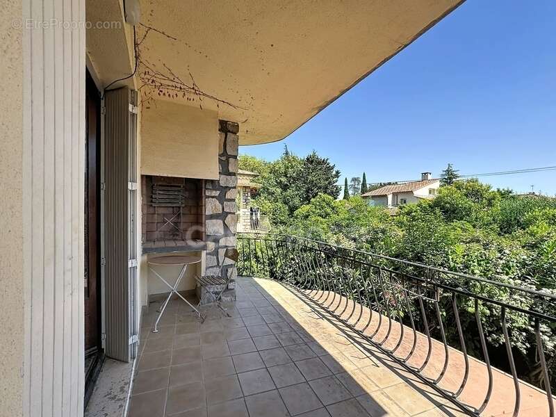 Maison à RODILHAN