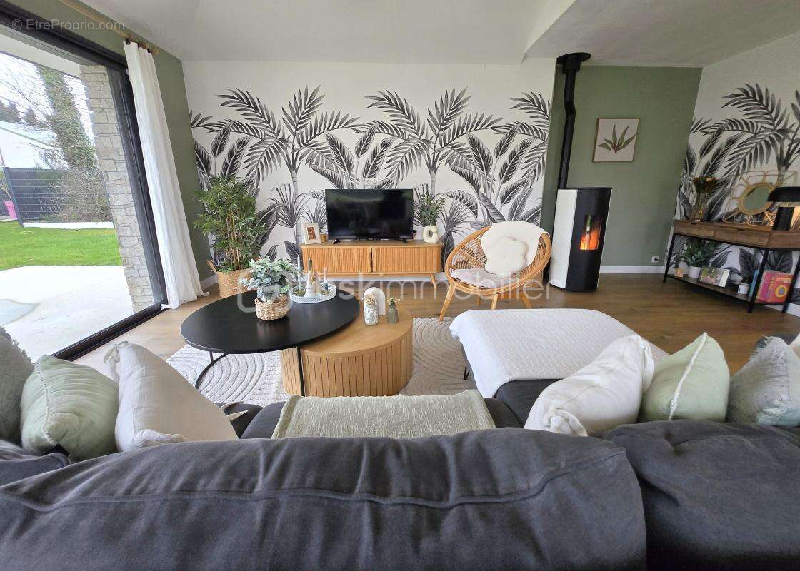 Maison contemporaine 2021 – Belles prestations, vie de plain-pied et cadre calme – 152 m² - photo 11
