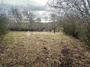 Terrain à SAINT-ASTIER