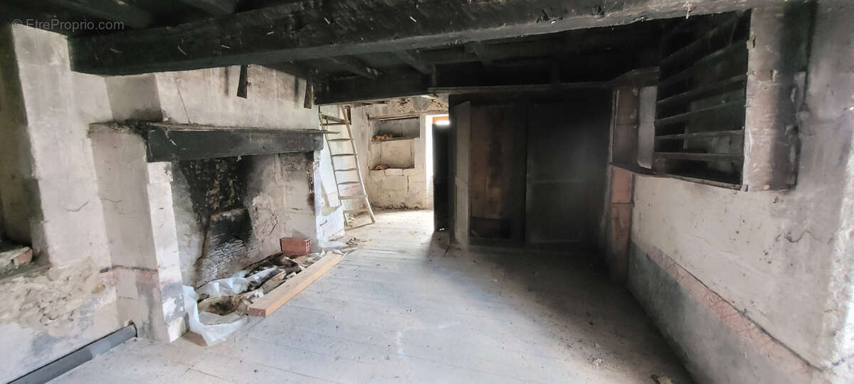 Maison à MONTAGRIER