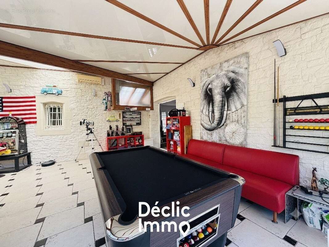 La Jarrie - Maison avec jardin, piscine, dépendances et spa - photo 8