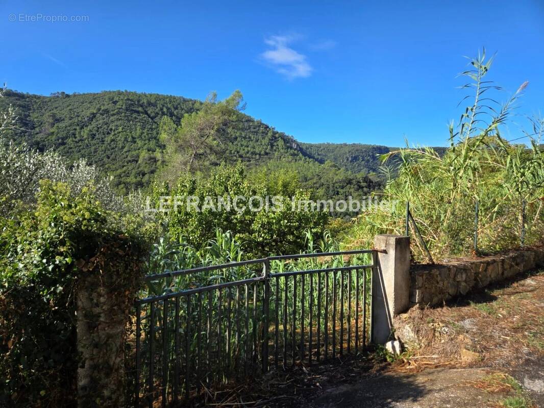 Terrain à LE TIGNET