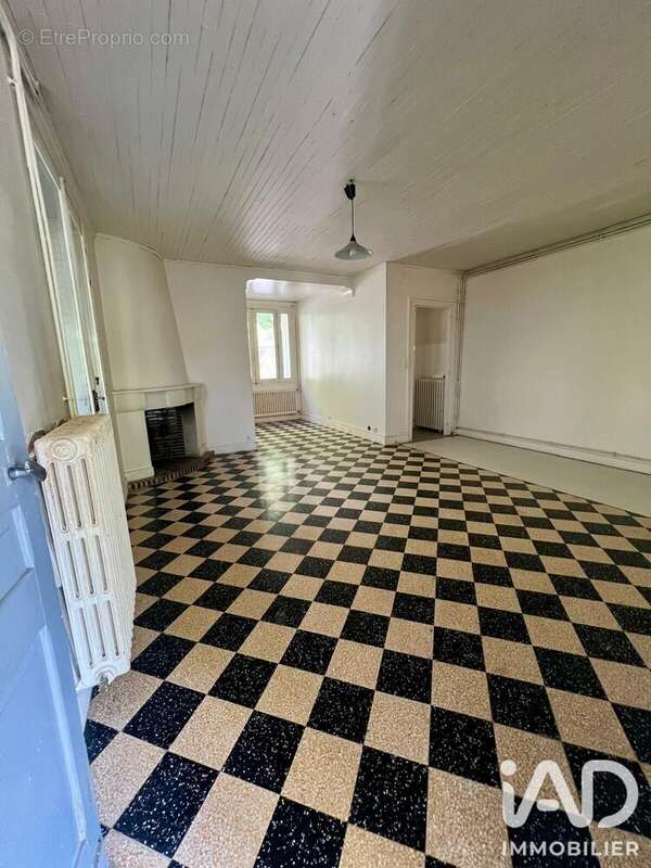 Maison 172 m² à Bourges  - photo 4