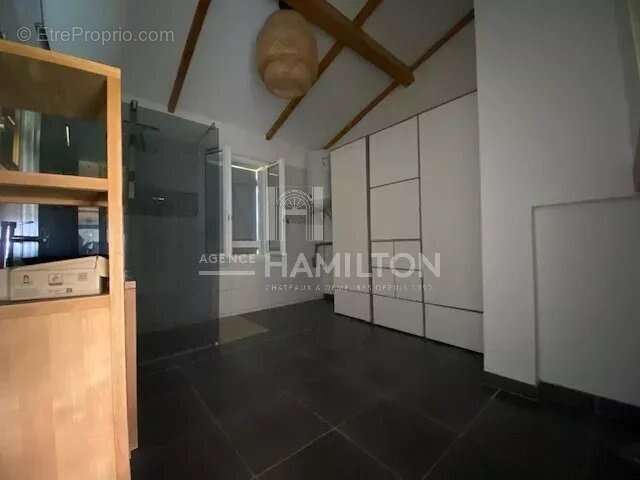 Appartement à SIX-FOURS-LES-PLAGES